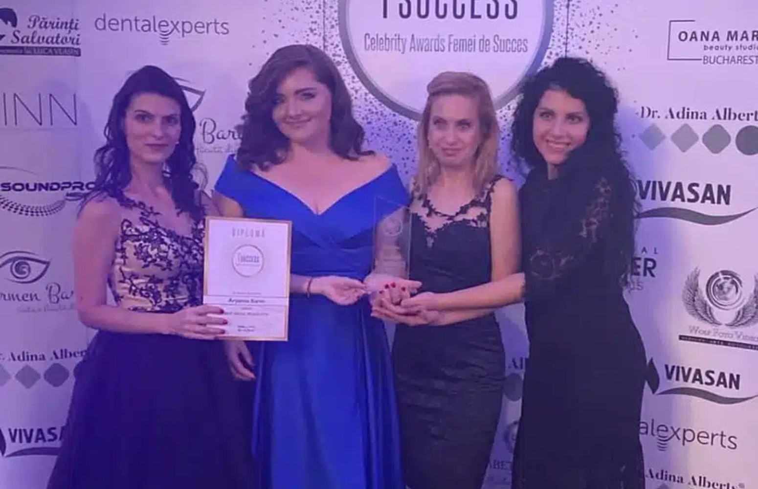 Black and White Minimalist Fashion Photo Collage Banner 391 x 271 px 1500 x 1000 px 1600 x 1000 px 1550 x 1000 px 16