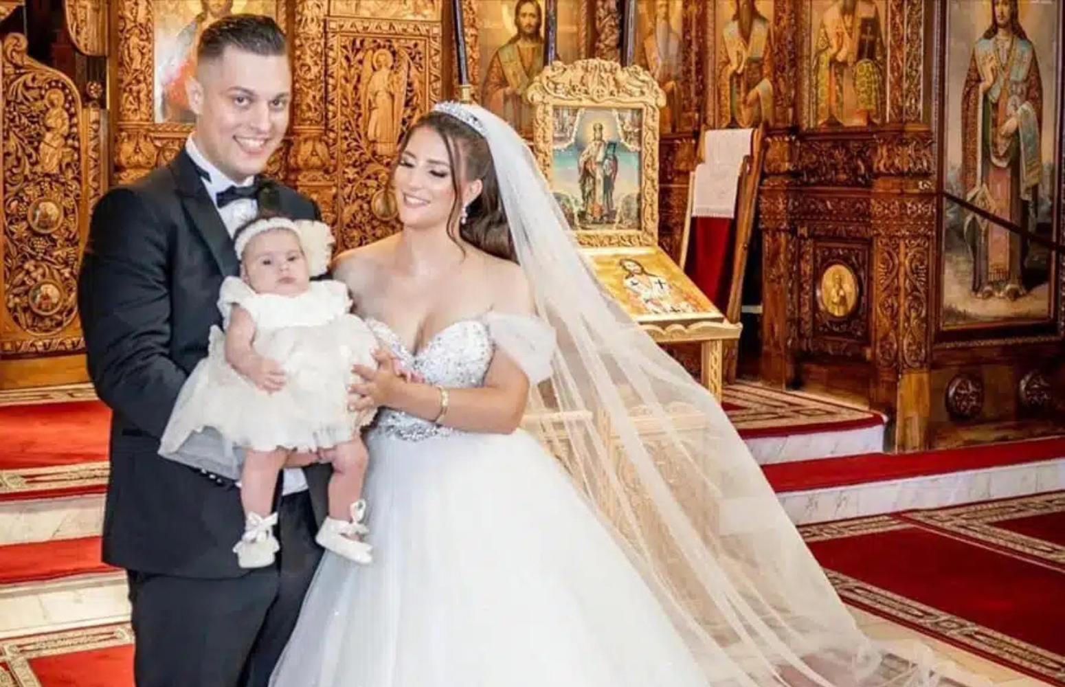 Black and White Minimalist Fashion Photo Collage Banner 391 x 271 px 1500 x 1000 px 1600 x 1000 px 1550 x 1000 px 17