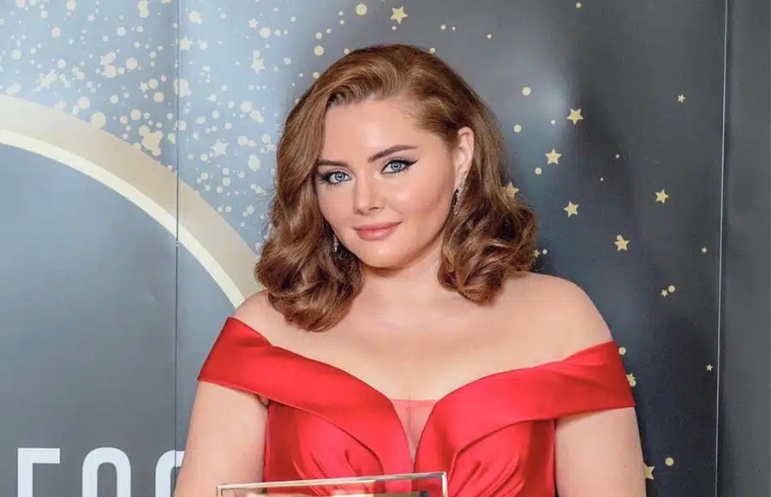 Black and White Minimalist Fashion Photo Collage Banner 391 x 271 px 1500 x 1000 px 1600 x 1000 px 1550 x 1000 px 19