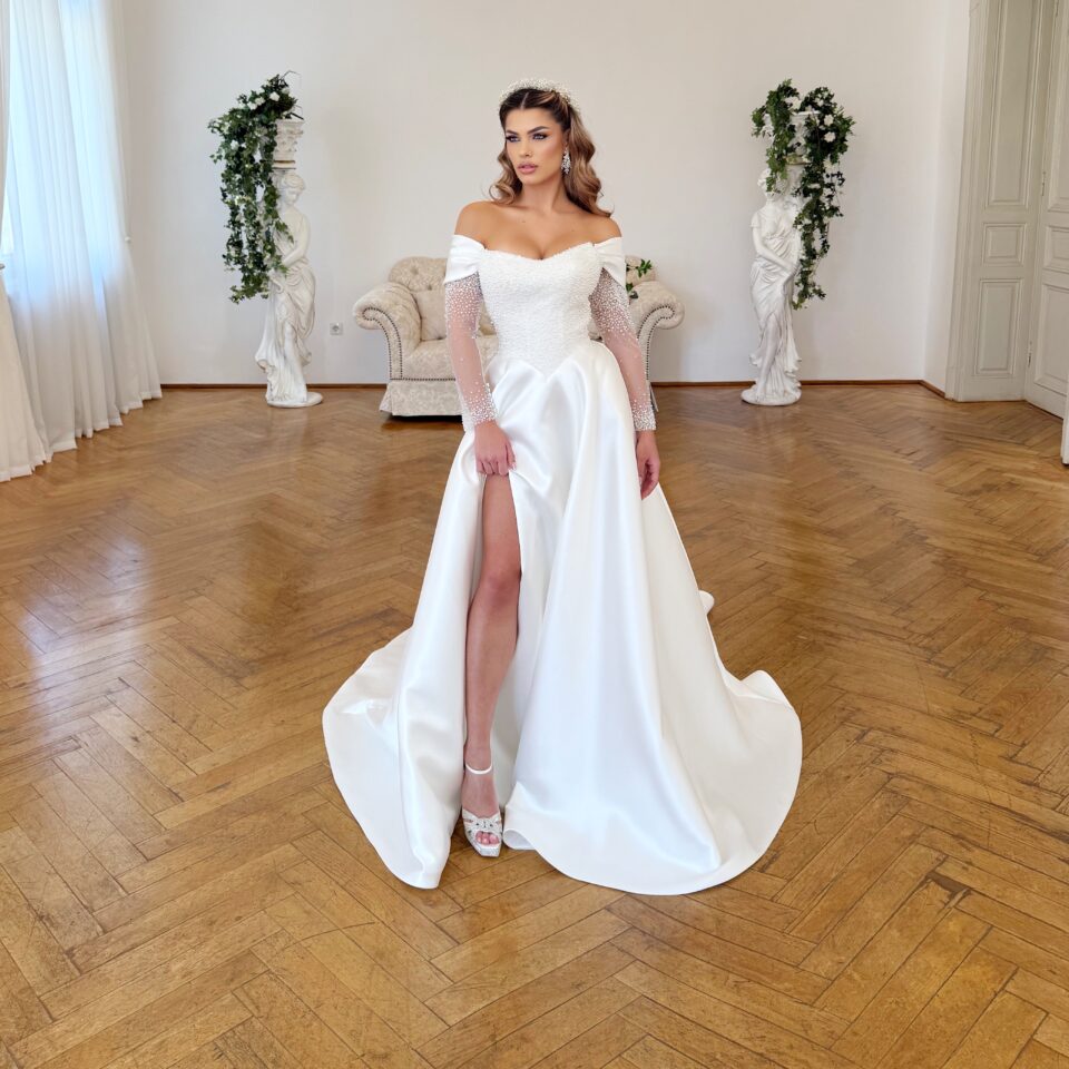 Wedding Dress Mistery