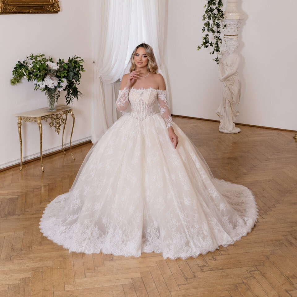 Wedding Dress Plume
